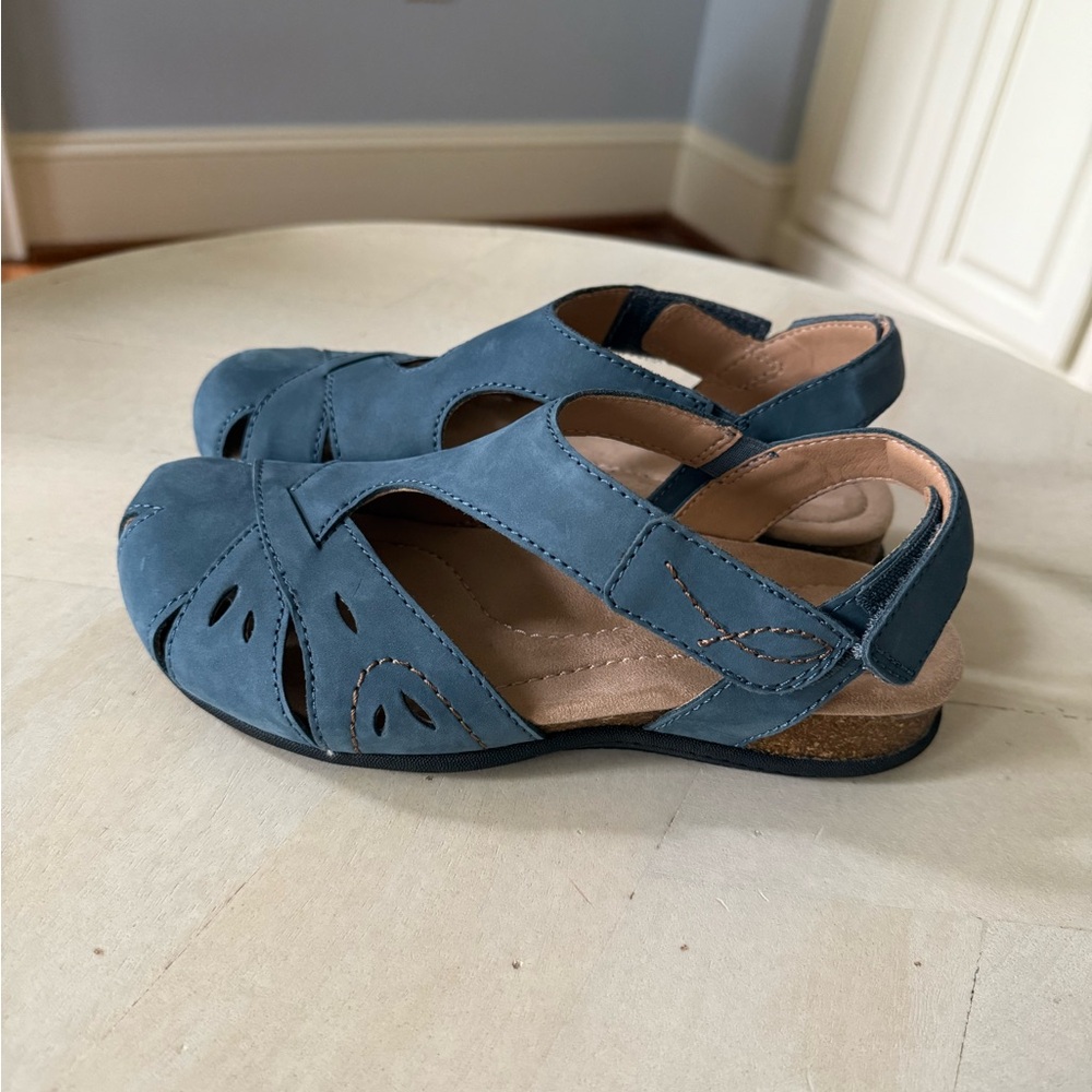 EARTH Origins Birdine Leather Sandals Size 5 ✈️✈️✈️ - Picture 2 of 10